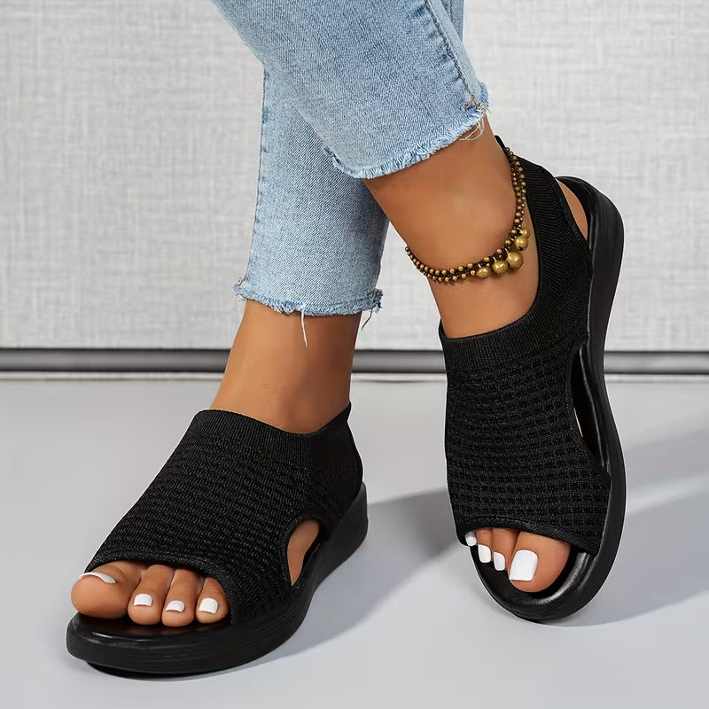 Sandales compensées d'été minimalistes pour femmes tendance 2026