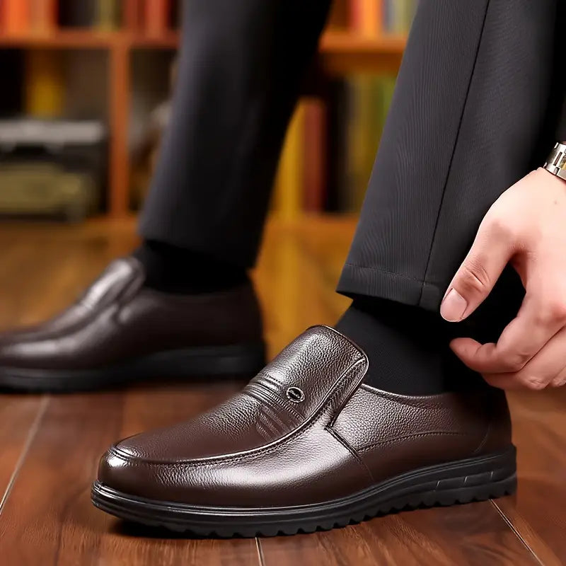 Chaussures mocassins en cuir de vachette souple et luxueux