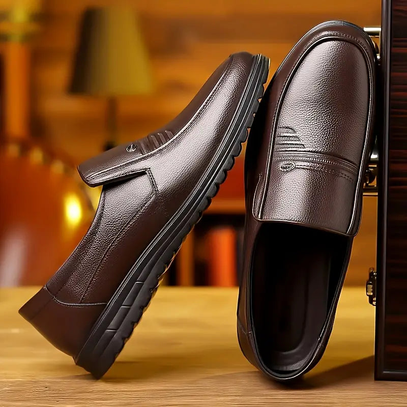 Chaussures mocassins en cuir de vachette souple et luxueux